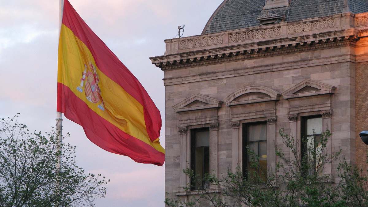 España enfrenta su mayor crisis de pobreza infantil con cifras históricas de carencia material severa