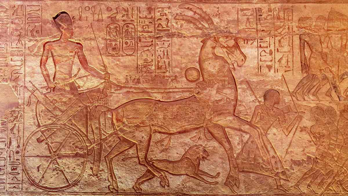 Un grupo de arqueólogos determina que un sarcófago hallado en 2009 en Abydos pertenece a Ramsés II