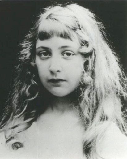 Agatha Christie de niña