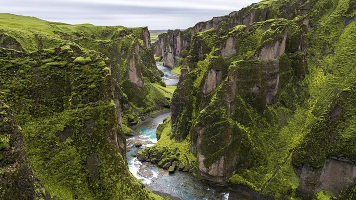 Cañon Fjaorargljufur, Círculo Dorado, Islandia.